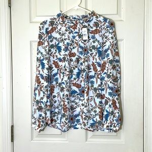 🔥🔥 NWT Women’s White Paisley Print Top Size XS (Fits Small/M) Long Sleeves